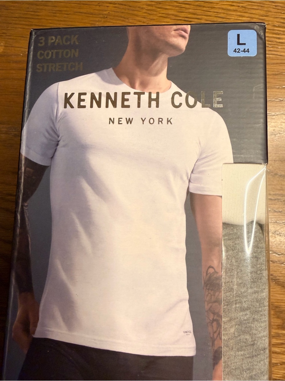 Kenneth Cole New York Men’s White Crew Neck Short Sleeve Tee